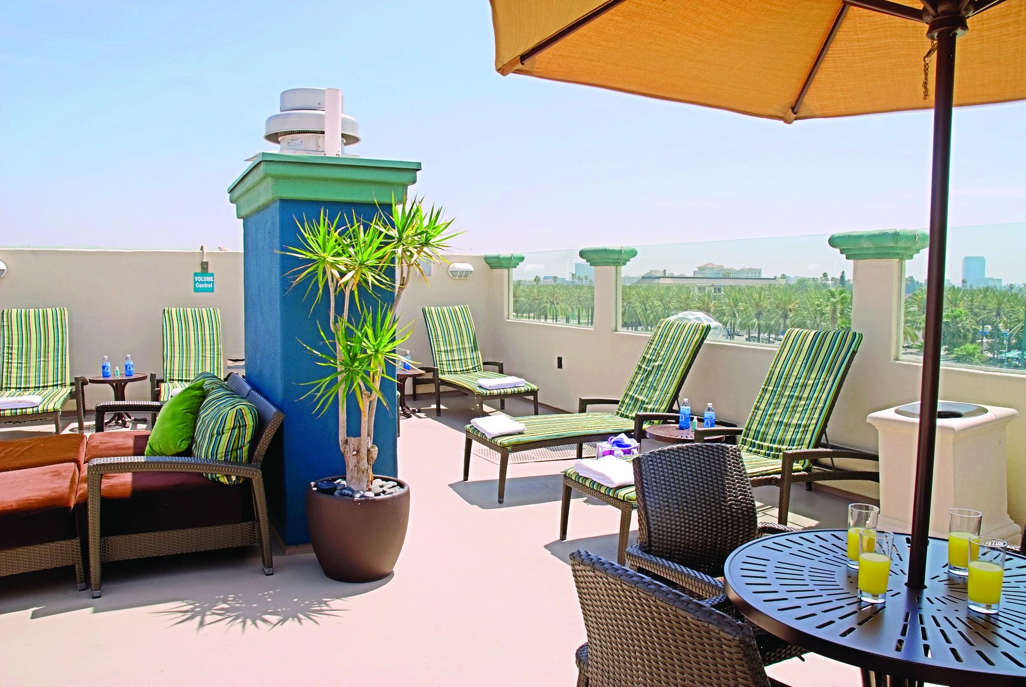 Peacock Suites Anaheim Exteriör bild