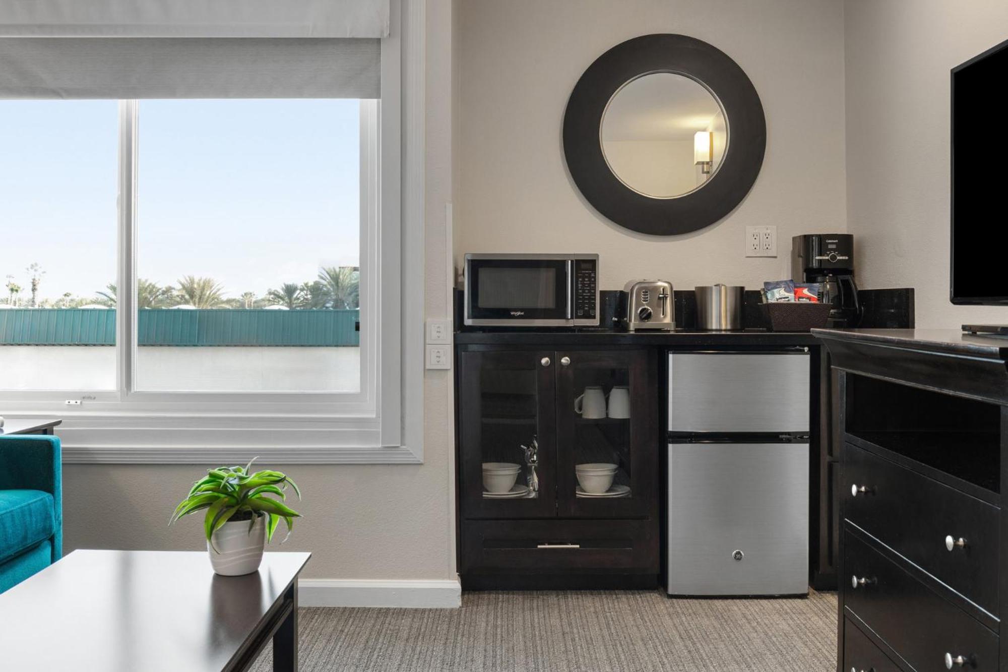 Peacock Suites Anaheim Exteriör bild