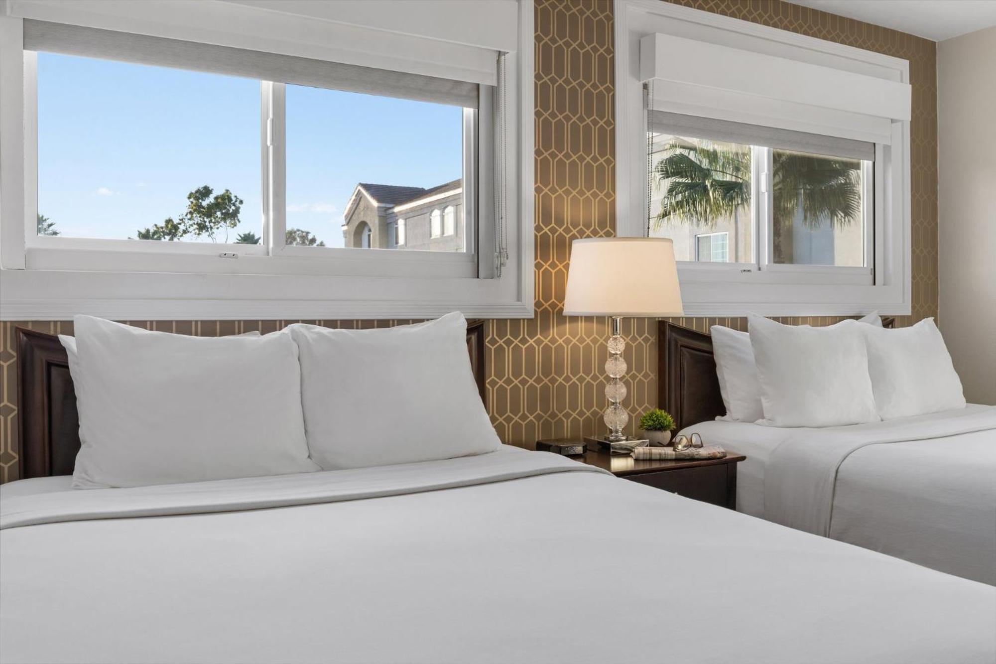 Peacock Suites Anaheim Exteriör bild