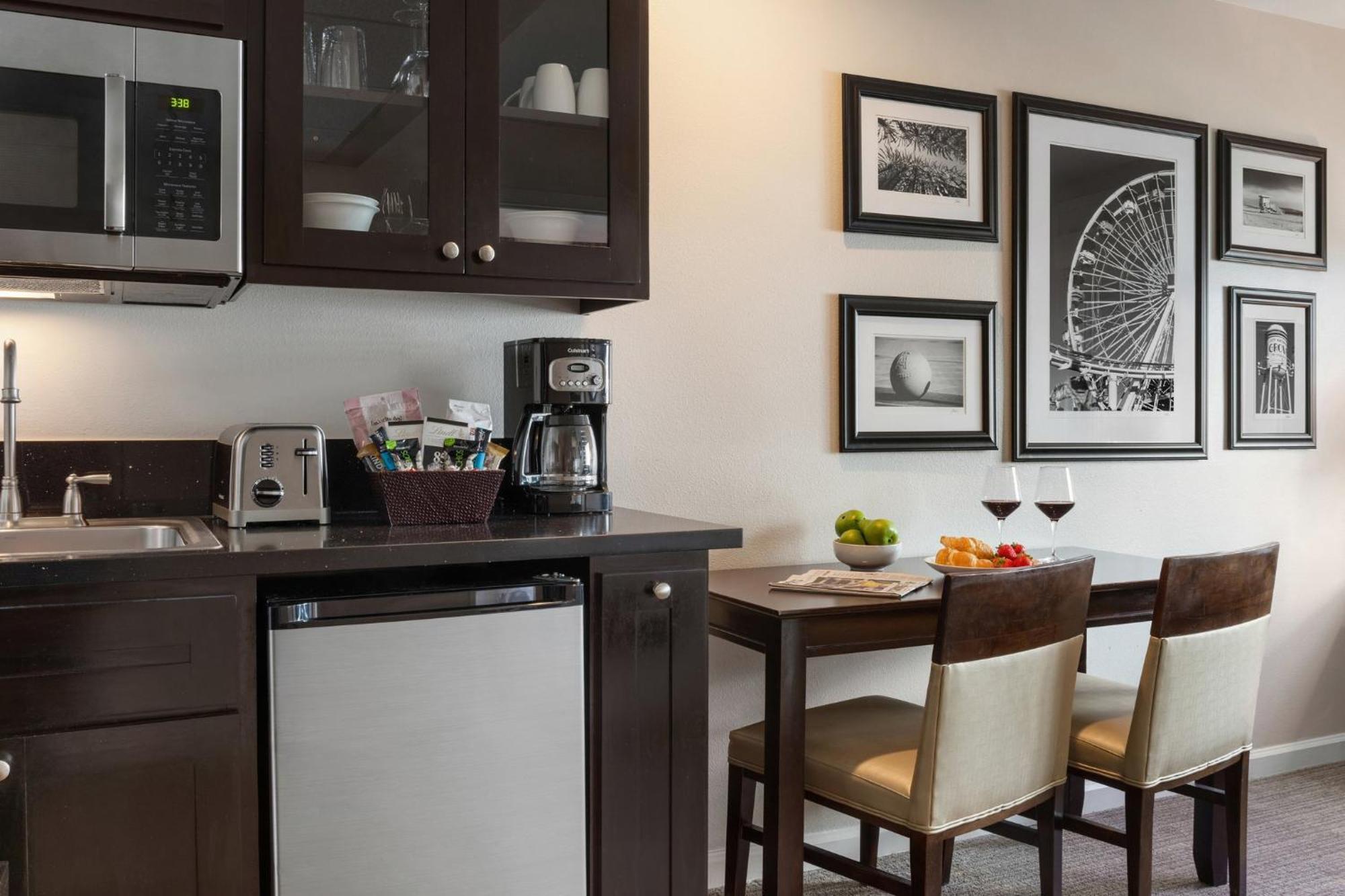 Peacock Suites Anaheim Exteriör bild