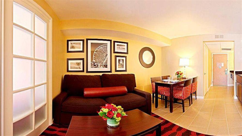Peacock Suites Anaheim Exteriör bild
